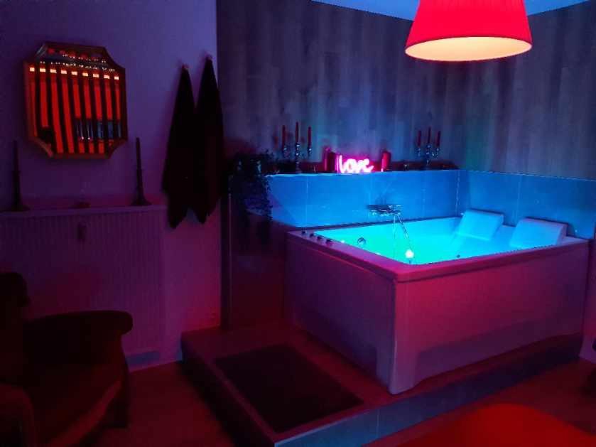 Superbe Appartement Colmar Avec Vue Et Jacuzzi ภายนอก รูปภาพ